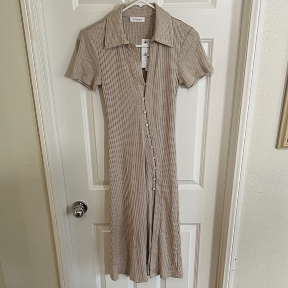 Sophie Rue Taupe Ribbed Button Midi Dress - Picture 1 of 4